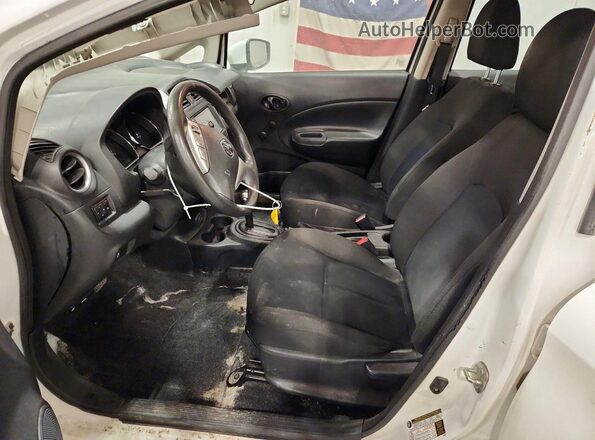 3N1CE2CP2KL355926 2019 NISSAN VERSA White Front interior view