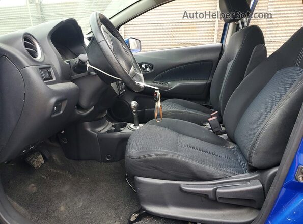 3N1CE2CP4GL386831 2016 NISSAN VERSA Blue Front interior view