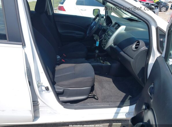 3N1CE2CP4GL394332 2016 NISSAN VERSA NOTE Белый Вид салона спереди