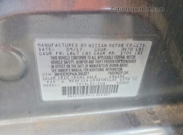 3N1CE2CP4JL355327 2018 NISSAN VERSA Gray Widok komory silnika