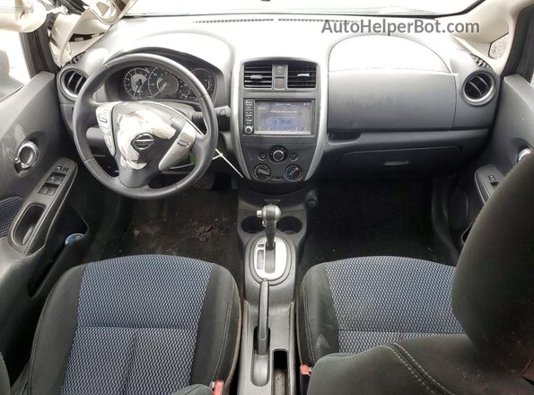 3N1CE2CP4KL360187 2019 NISSAN VERSA Gray Dashboard view