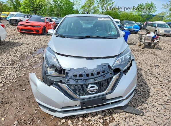 3N1CE2CP5KL363079 2019 NISSAN VERSA Silver Widok z przodu