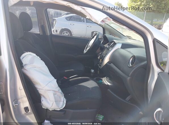 3N1CE2CP6GL407548 2016 NISSAN VERSA NOTE Серебряный Вид салона спереди