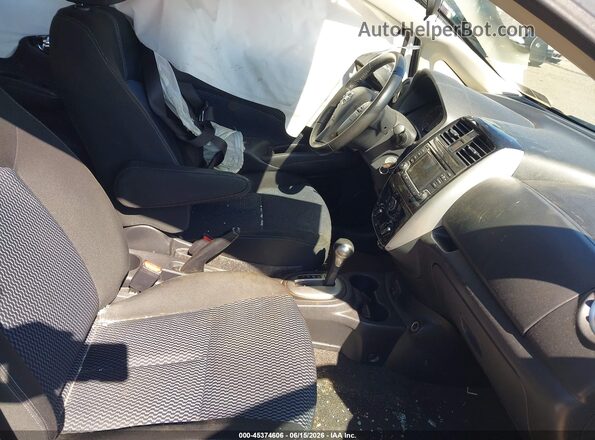 3N1CE2CP6HL361186 2017 NISSAN VERSA NOTE White Front interior view