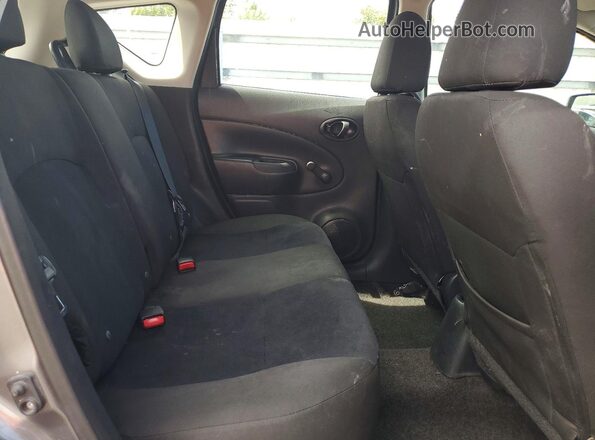 3N1CE2CP8GL397590 2016 NISSAN VERSA Gray Vista de los asientos traseros