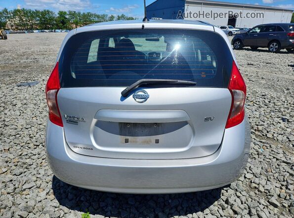3N1CE2CP9GL407933 2016 NISSAN VERSA Silver Widok z tyłu