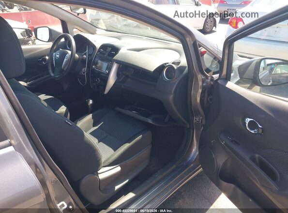 3N1CE2CPXHL358775 2017 NISSAN VERSA NOTE Серый Вид салона спереди