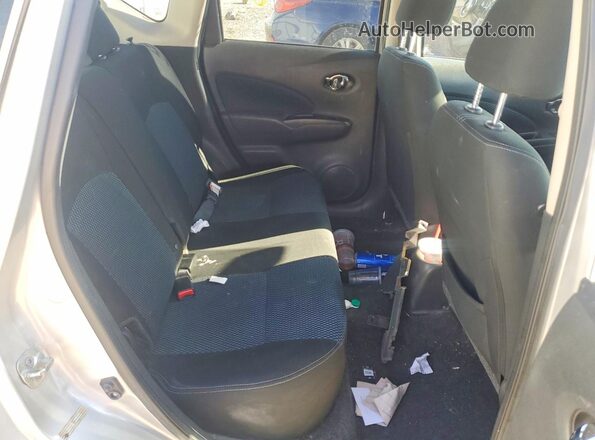 3N1CE2CPXJL353677 2018 NISSAN VERSA Silver უკანა სავარძლების ხედი