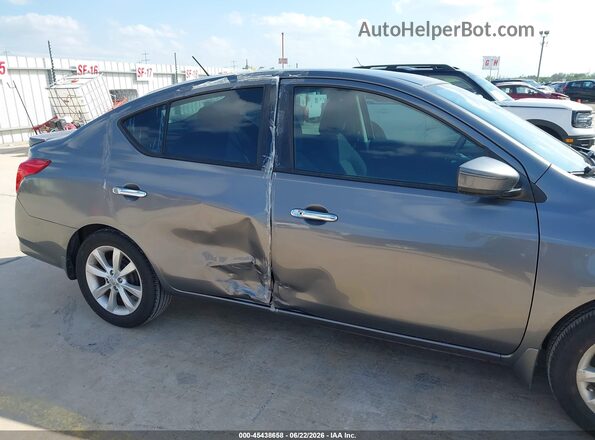 3N1CN7AP0GL899820 2016 NISSAN VERSA Gray Front view