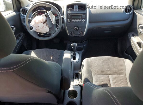 3N1CN7AP1GL807971 2016 NISSAN VERSA Charcoal Вид панелі приладів