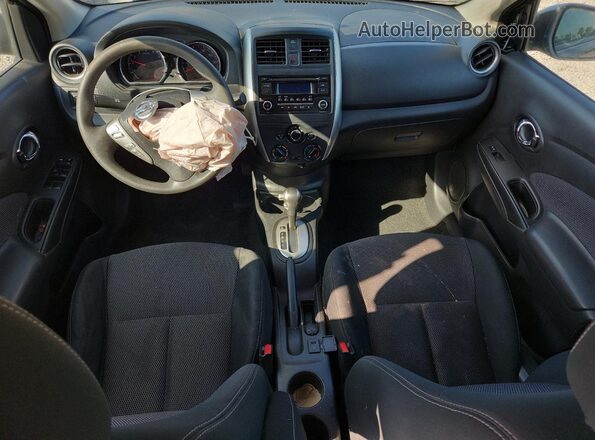 3N1CN7AP2GL886275 2016 NISSAN VERSA Blue Widok deski rozdzielczej