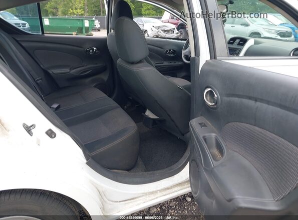 3N1CN7AP2GL900837 2016 NISSAN VERSA White VIN კოდის სტიკერის ხედი