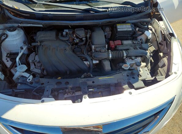 3N1CN7AP2HL844075 2017 NISSAN VERSA White Widok wnętrza z tyłu