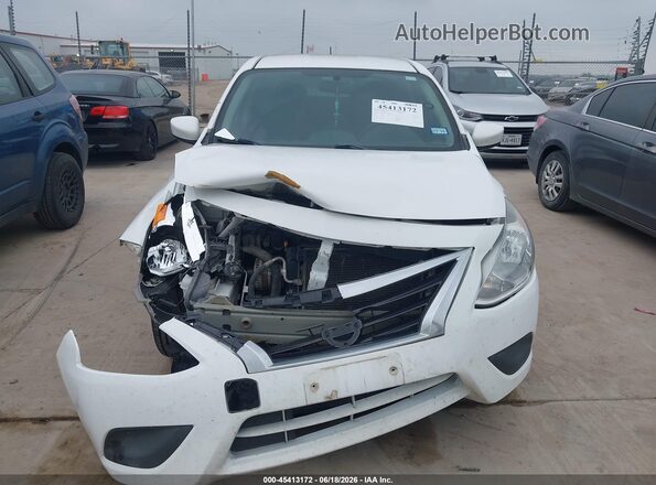 3N1CN7AP2JL879267 2018 NISSAN VERSA White Սարքավորումների վահանակի տեսք