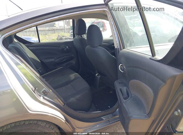 3N1CN7AP2KL829101 2019 NISSAN VERSA Gray Вид наклейки з VIN-кодом