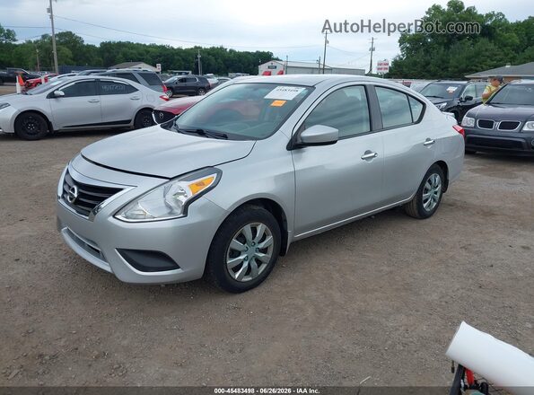 3N1CN7AP3GL881750 2016 NISSAN VERSA Silver Vista tres cuartos delantera izquierda