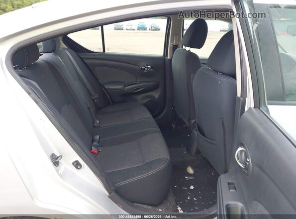 3N1CN7AP3GL881750 2016 NISSAN VERSA Silver Vista de la etiqueta del VIN