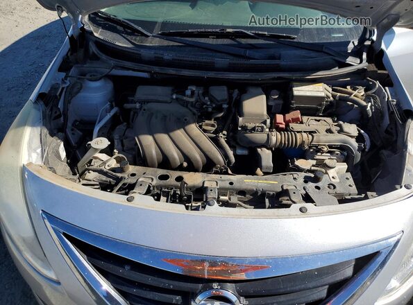 3N1CN7AP3GL883286 2016 NISSAN VERSA Silver Widok wnętrza z tyłu