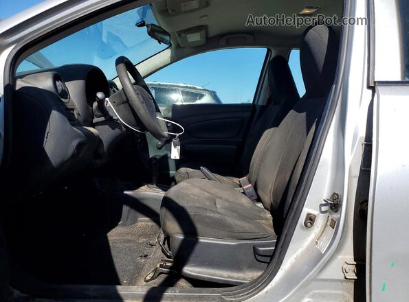 3N1CN7AP3GL883286 2016 NISSAN VERSA Silver Widok wnętrza z przodu