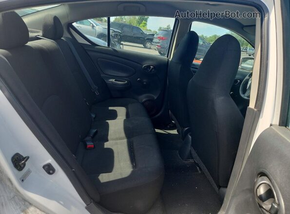 3N1CN7AP3GL892148 2016 NISSAN VERSA Белый Вид задних сидений
