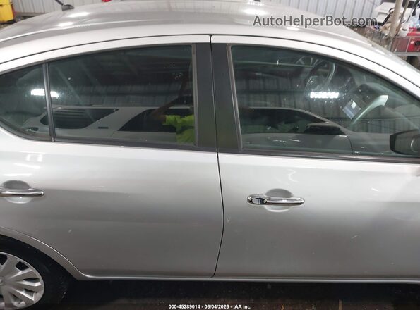 3N1CN7AP3KL845114 2019 NISSAN VERSA Silver Սալոնի 360 աստիճան տեսք