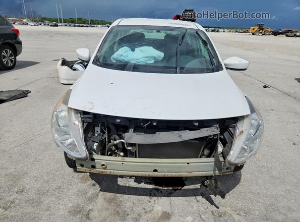3N1CN7AP3KL850863 2019 NISSAN VERSA White Widok z przodu