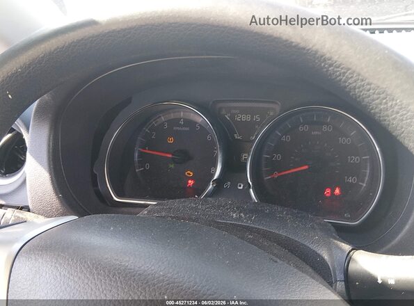 3N1CN7AP3KL878761 2019 NISSAN VERSA Red Widok tylnych siedzeń