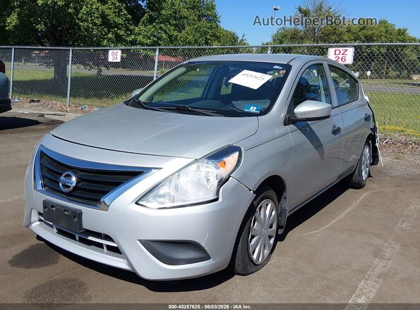 3N1CN7AP4GL882762 2016 NISSAN VERSA Серебряный Передняя левая четверть