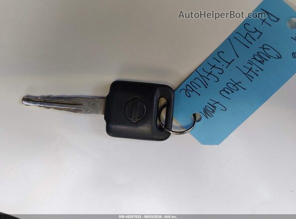 3N1CN7AP4GL882762 2016 NISSAN VERSA Серебряный Вид панели приборов