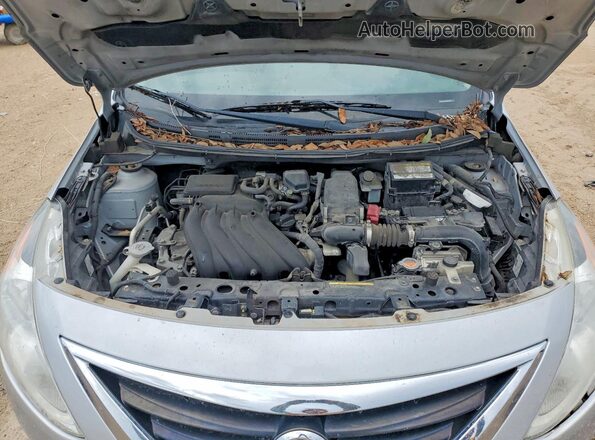 3N1CN7AP4HK431998 2017 NISSAN VERSA Silver უკანა სალონის ხედი