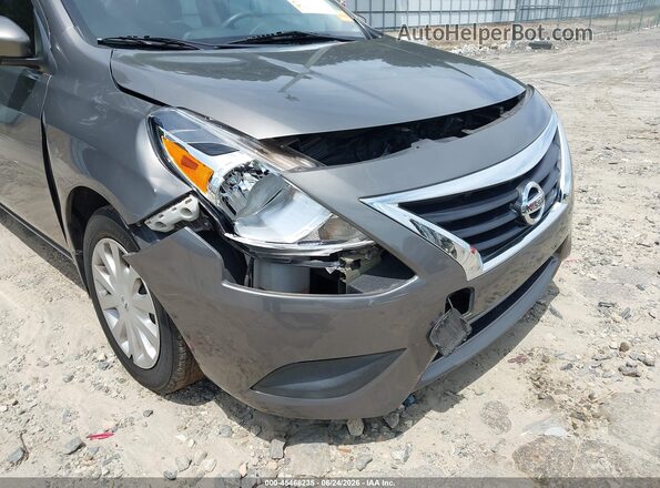 3N1CN7AP5GL906065 2016 NISSAN VERSA Gray Front view