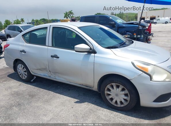 3N1CN7AP6GL839881 2016 NISSAN VERSA Серебряный Вид спереди