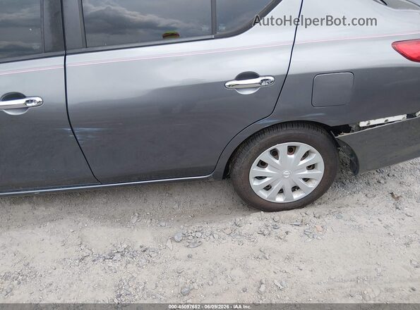 3N1CN7AP6HL800984 2017 NISSAN VERSA Gray 