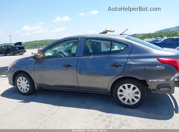 3N1CN7AP6KL877698 2019 NISSAN VERSA Gray 