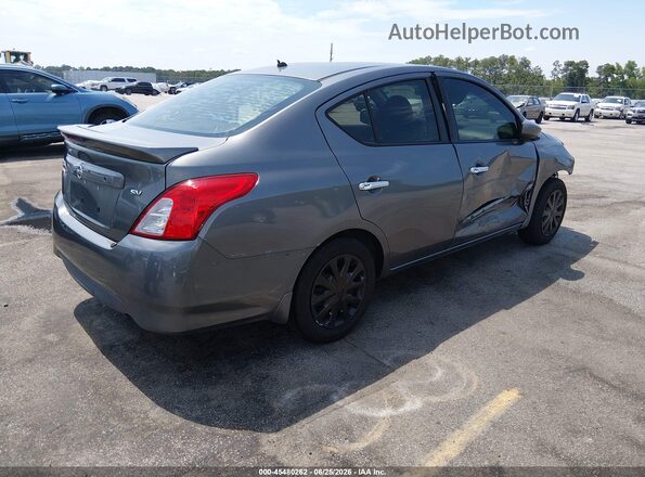 3N1CN7AP7HL890307 2017 NISSAN VERSA Серый Задняя правая четверть