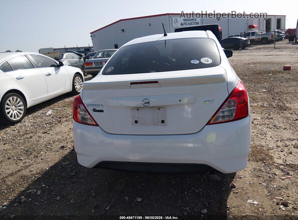 3N1CN7AP8JL817534 2018 NISSAN VERSA Белый 