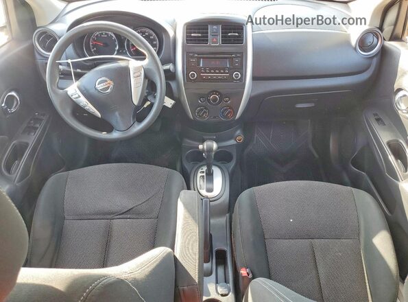 3N1CN7AP8JL858150 2018 NISSAN VERSA White Vista del salpicadero