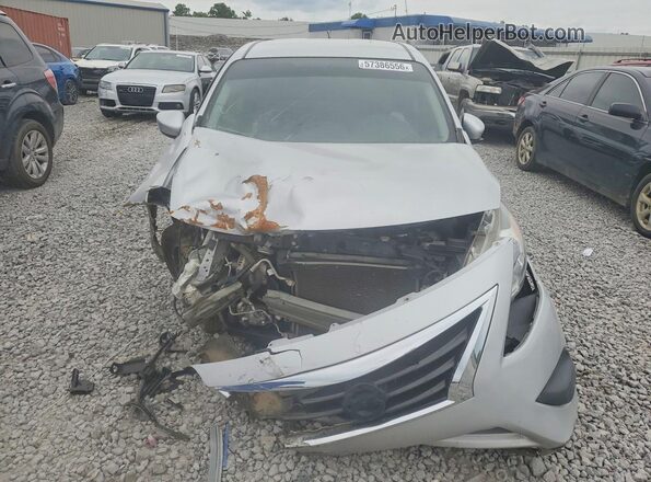 3N1CN7AP9GL916808 2016 NISSAN VERSA Silver Դիմացի տեսք