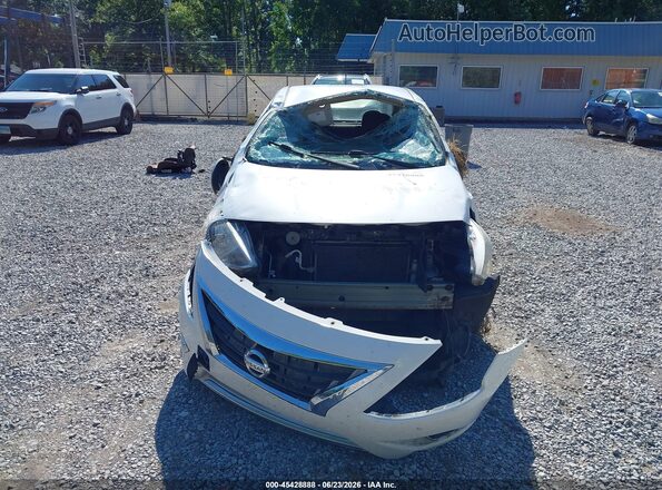 3N1CN7AP9JL862675 2018 NISSAN VERSA Белый Вид задней части салона