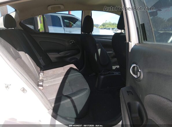 3N1CN7APXHL820039 2017 NISSAN VERSA White Widok naklejki z numerem VIN