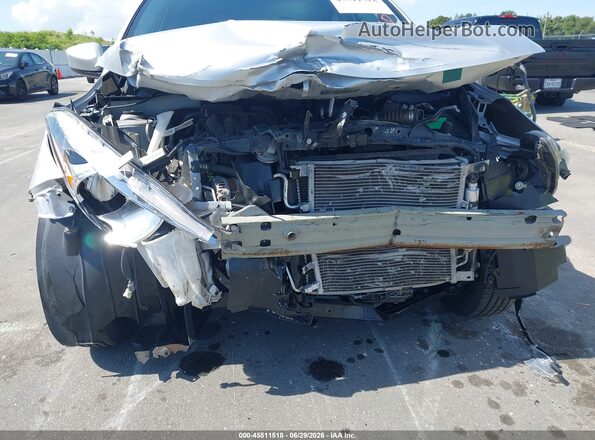 3N1CN7APXJL800122 2018 NISSAN VERSA Silver Вид спереду