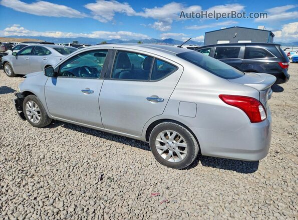 3N1CN7APXJL877945 2018 NISSAN VERSA Silver უკანა მარცხენა