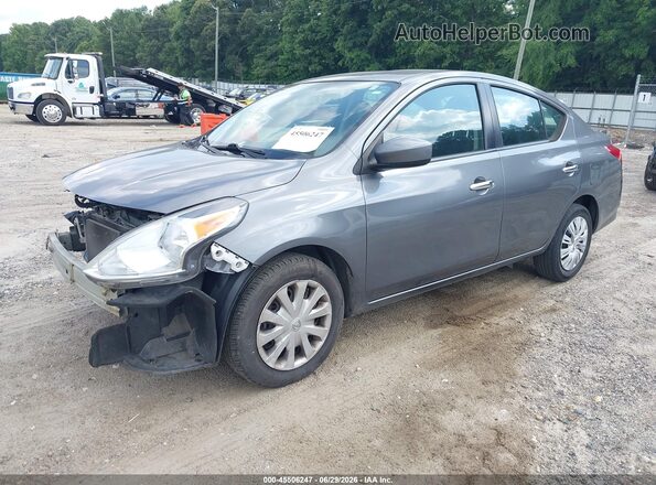 3N1CN7APXKL841044 2019 NISSAN VERSA Серый Передняя левая четверть