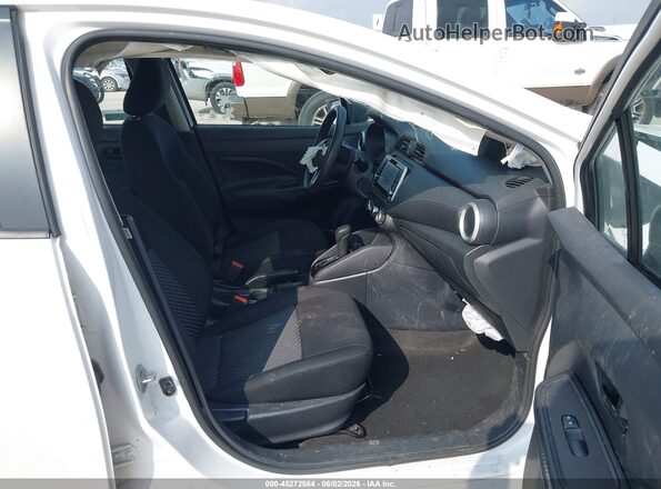 3N1CN8DV7ML924871 2021 NISSAN VERSA White Front interior view