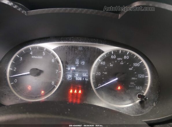 3N1CN8DV7SL831216 2025 NISSAN VERSA Silver უკანა სავარძლების ხედი