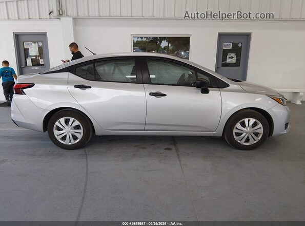 3N1CN8DV7SL831216 2025 NISSAN VERSA Silver უკანა სალონის ხედი