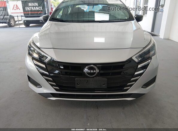 3N1CN8DV7SL831216 2025 NISSAN VERSA Silver ხელსაწყოთა პანელის ხედი