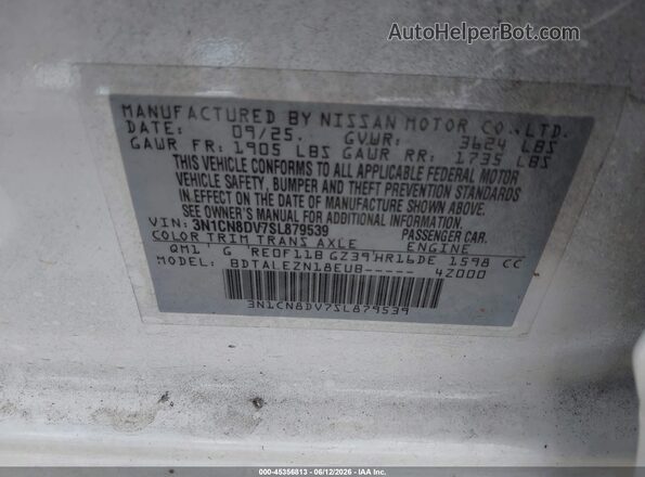 3N1CN8DV7SL879539 2025 NISSAN VERSA White Vista del compartimento del motor
