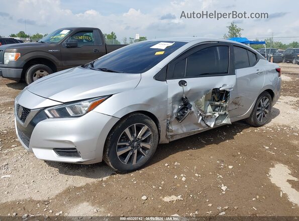 3N1CN8EV0ML826358 2021 NISSAN VERSA Silver Передня ліва чверть