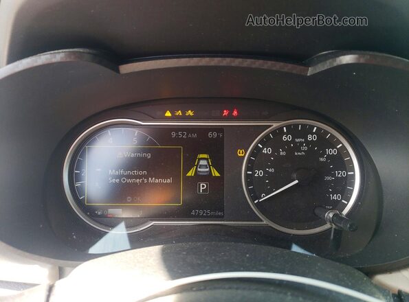 3N1CN8EV1ML859367 2021 NISSAN VERSA Красный Вид щитка приборов